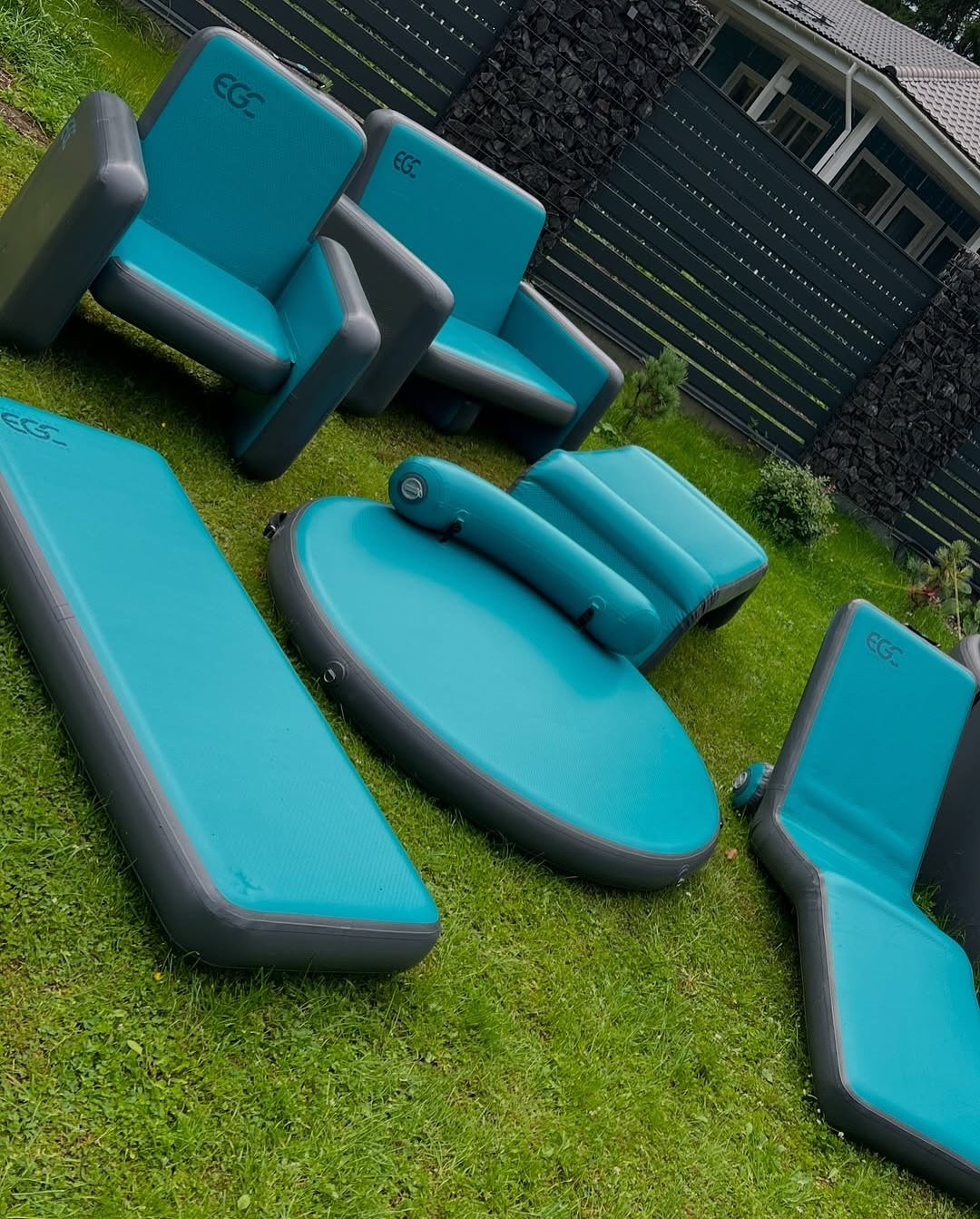 iPoolGo Inflatable Pool Chair - Image 4