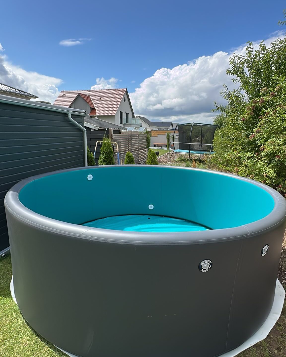 iPoolGo Inflatable Drop-Stitch Swimming Pool - Image 10