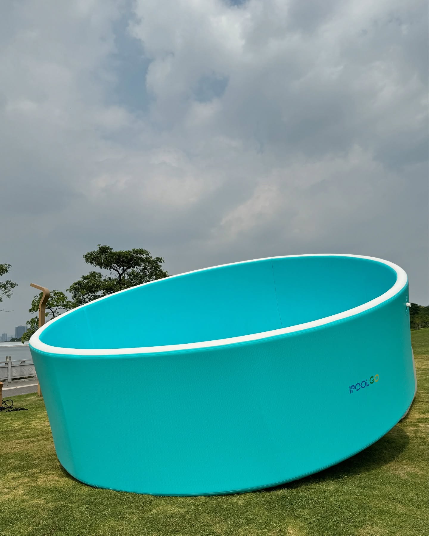 iPoolGo Inflatable Drop-Stitch Swimming Pool - Image 8