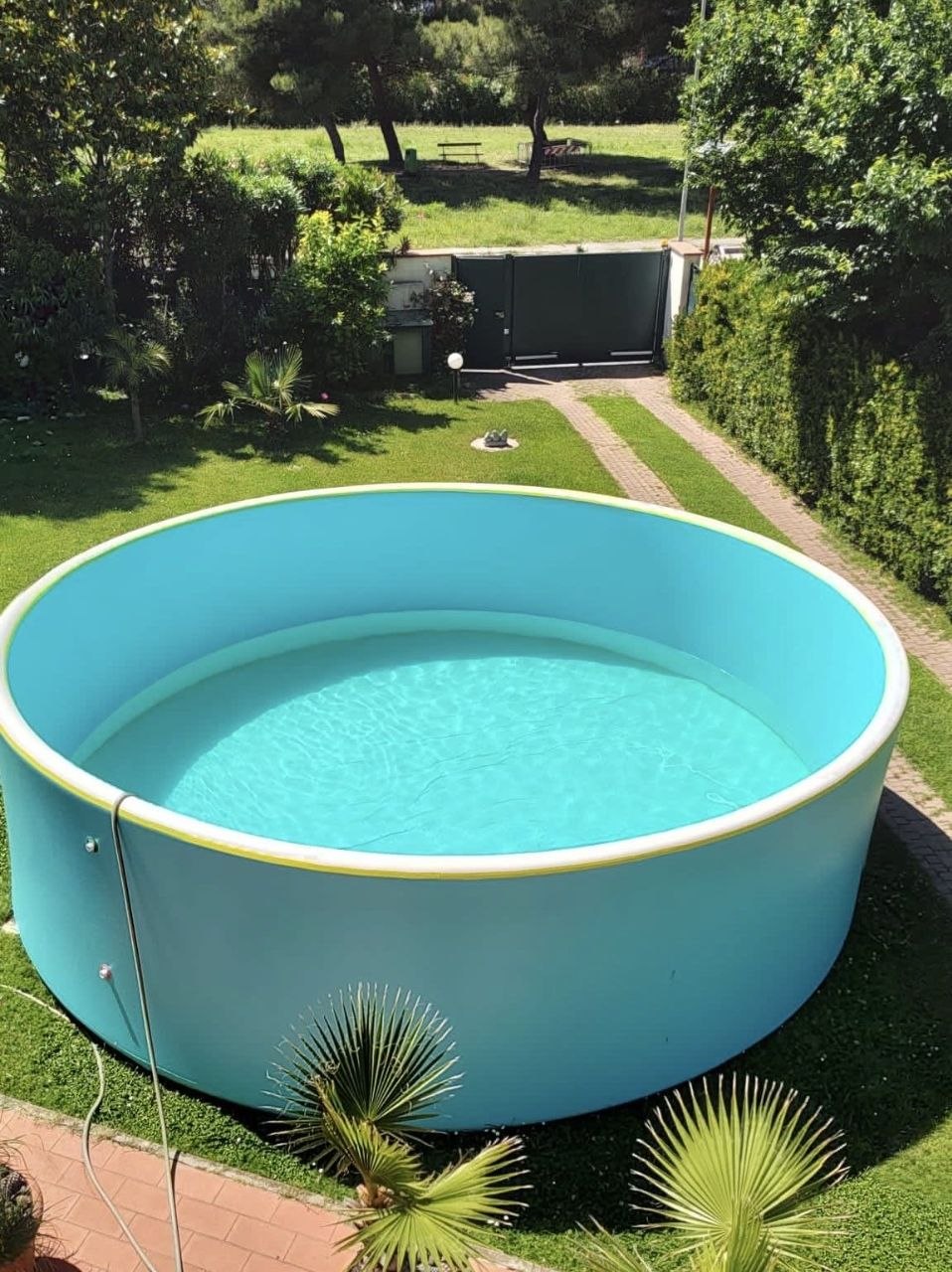iPoolGo Inflatable Drop-Stitch Swimming Pool - Image 7