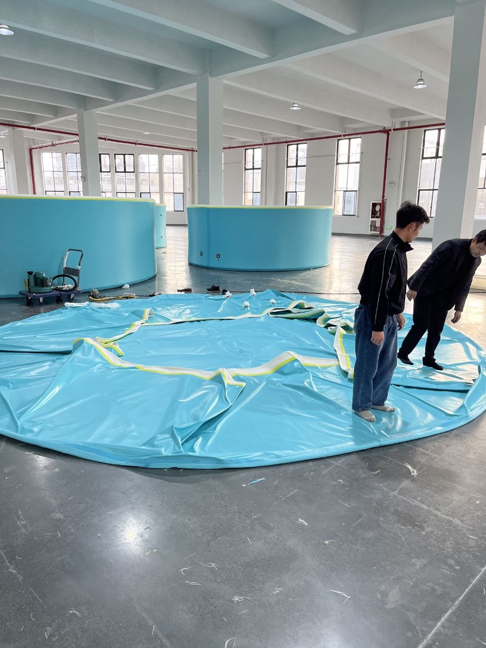 iPoolGo Inflatable Drop-Stitch Swimming Pool - Image 5